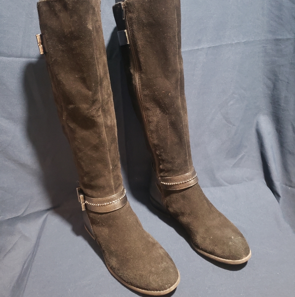 Women's knee high boots